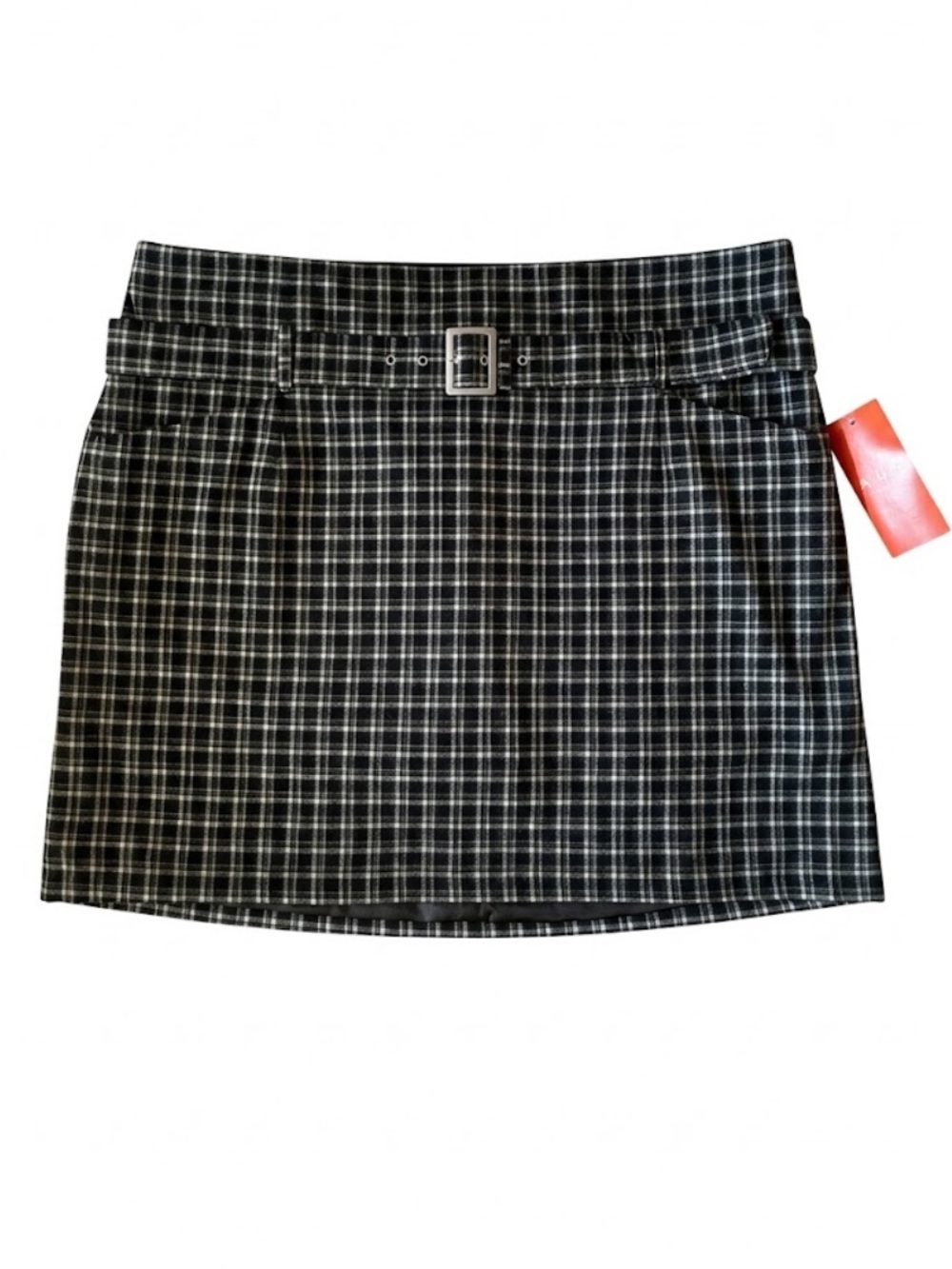 Audacious Woman Black White Plaid Buckle Belt Skort – Size 12 NWT